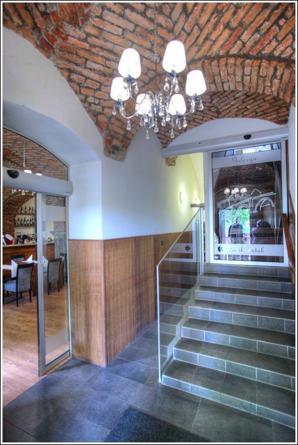 Bokun Apartments I Сисак Екстериор снимка